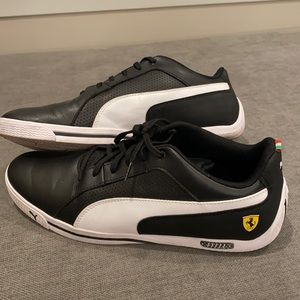 Ferrari puma sneakers, used only once. Beautiful pair
